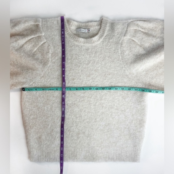 LUSH Cream Balloon Sleeve Sweater Women’s Small soft puff shoulder Crewneck - Picture 7 of 13